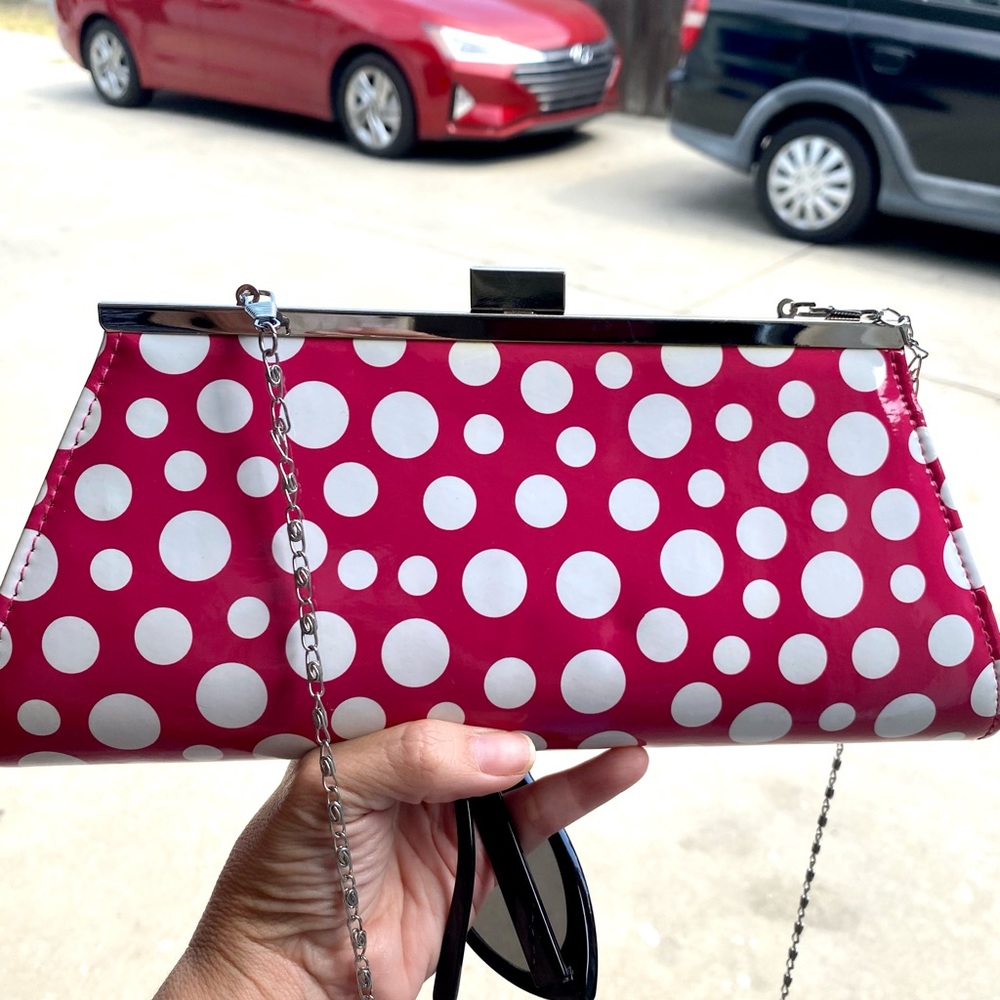 Polka Dot Minnie Mouse Rock the dots crossbody/clutch